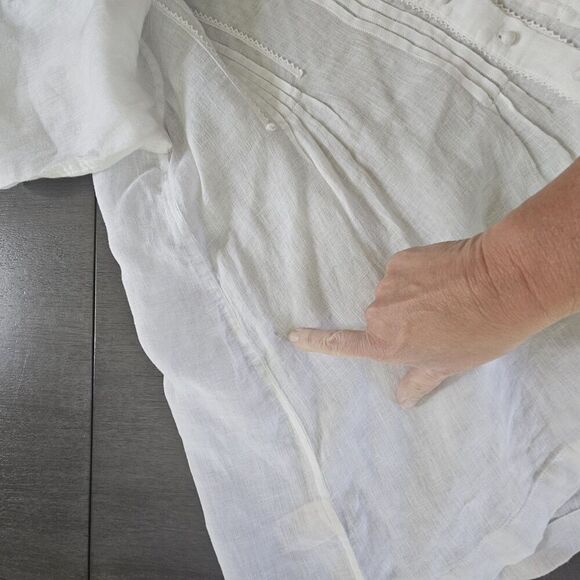 Tommy Bahama Womens M White Linen Button Shirt Pintuck Resort Sheer Beach - Picture 3 of 10